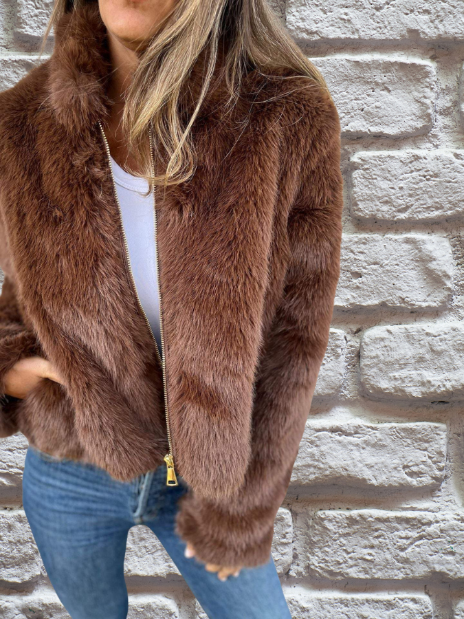 Mackenzie | Women's Cropped Faux Fur Jacket Zip Up